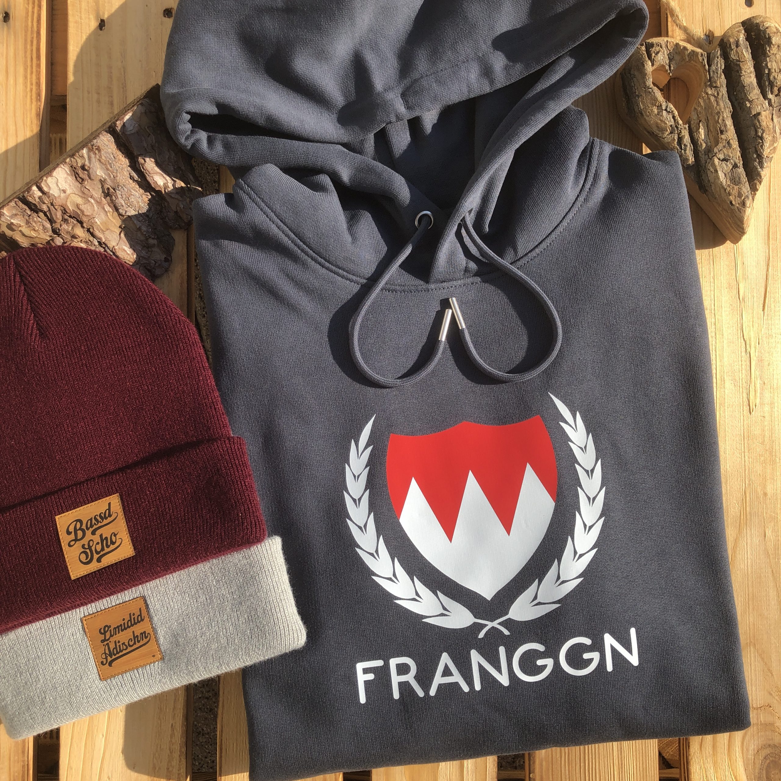 Franggn Hoodie mit fränkischem Wappen Franken´style Hoodie Shop Fürth