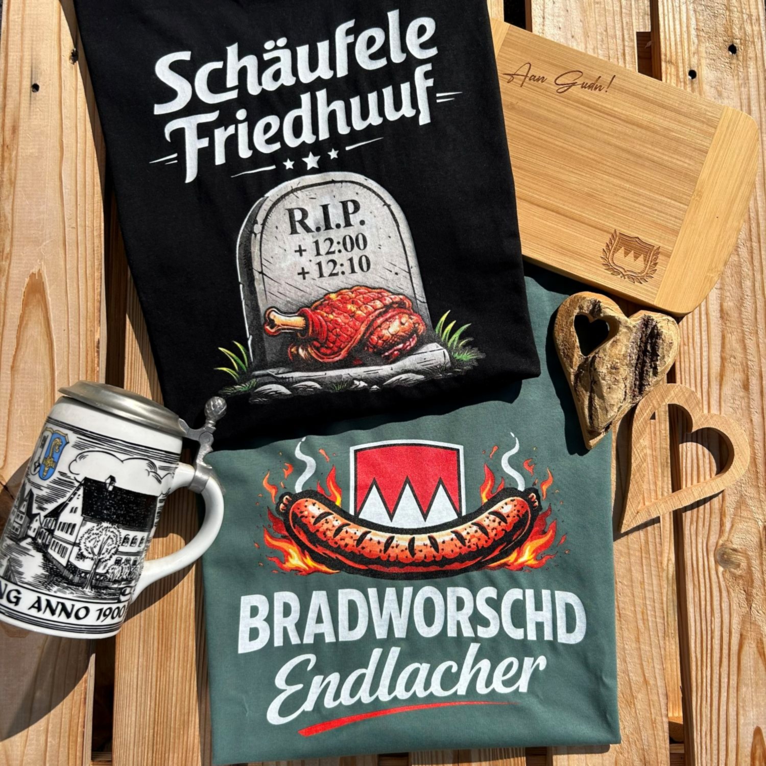Bradworschd Endlacher T-Shirt Bratwurst Grillen Shirt Franken Frankenstyle Fränkische T-Shirts Nürnberg Bamberg Coburg Herzogenaurach Tasche aus Franken Fränkische Mitbringsel Würzburg Fränkische Geschenke
