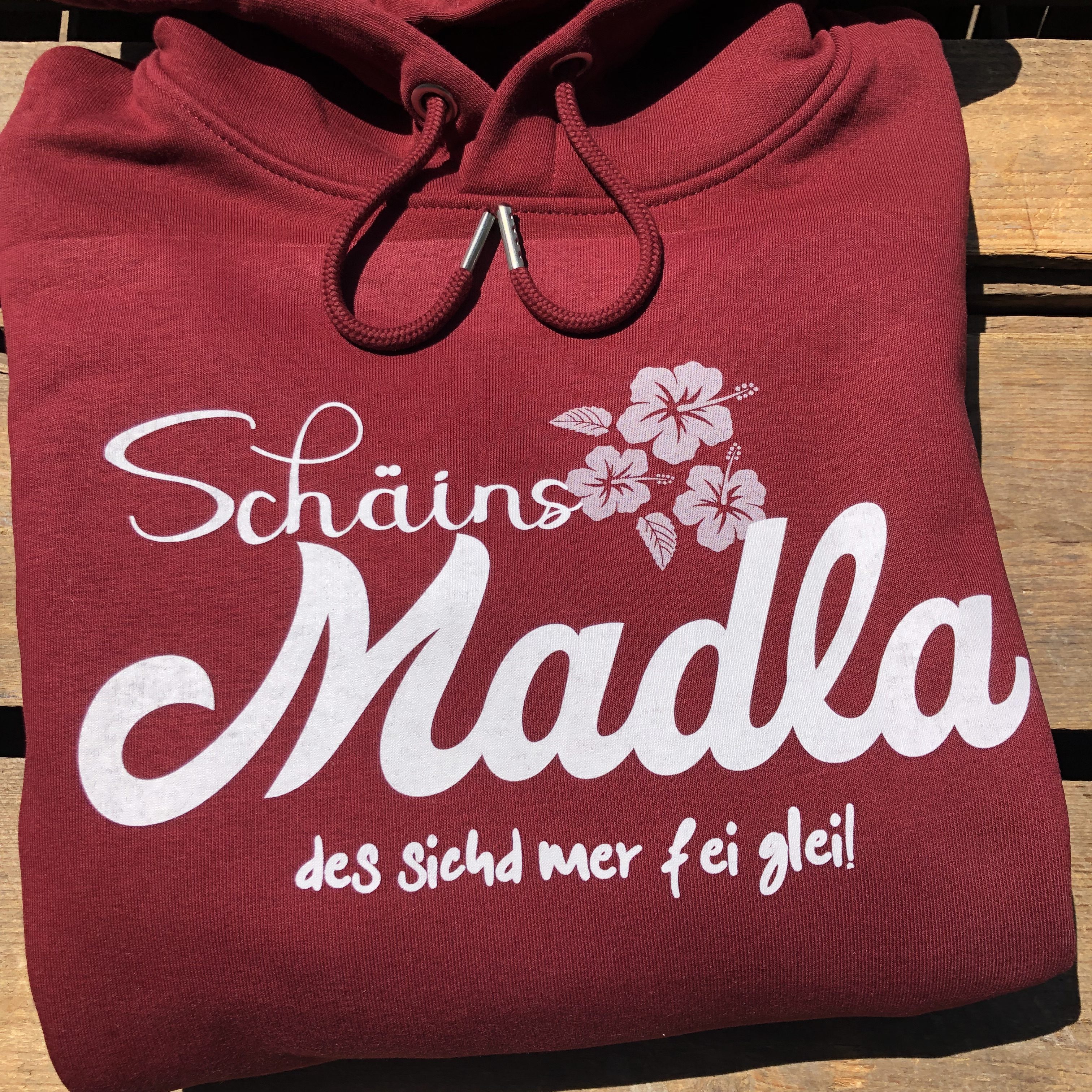 Schäins Madla Hoodie Damen Frankenstyle Schöne Frauen Hoodie Franken Fränkische Hoodies Lustige Franken Sprüche annather Story Shop Geschenke und typische Mitbringsel Nürnberg Erlangen Coburg Herzogenaurach Fränkische Schweiz Bamberg Fürth Bayreuth Coburg Shop Mode