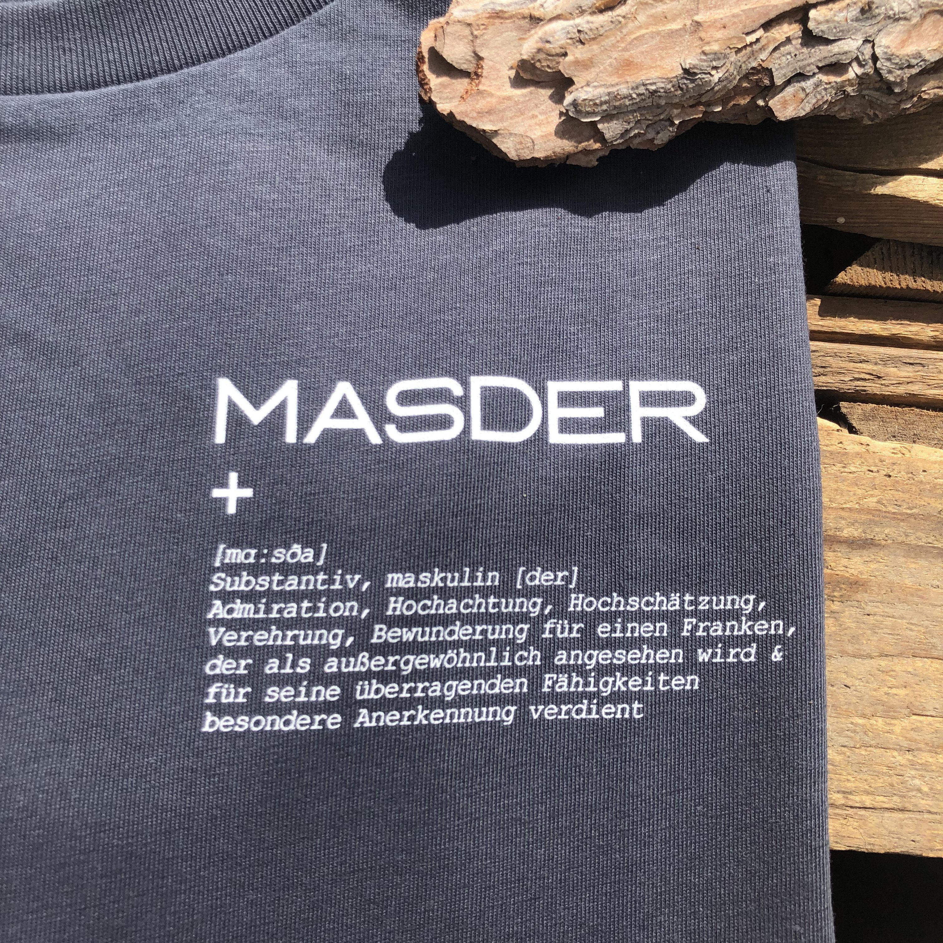 Masder Lexikon T-Shirt Frankenstyle Fränkische Sprüche Fränkische Geschenke und Mitbringsel Fränkische Shirts annather Story Shop Nürnberg Erlangen Coburg Herzogenaurach Fränkische Schweiz Bamberg Fürth Bayreuth Coburg Shop Mode
