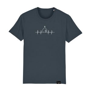Bocksbeudl Bocksbeutel Weinflasche Herzschlag T-Shirt Frankenstyle Fränkischer Wein Shirts Frankenwein Lustige Franken Sprüche annather Story Shop Nürnberg Erlangen Coburg Herzogenaurach Fränkische Schweiz Bamberg Fürth Bayreuth Coburg Shop Mode